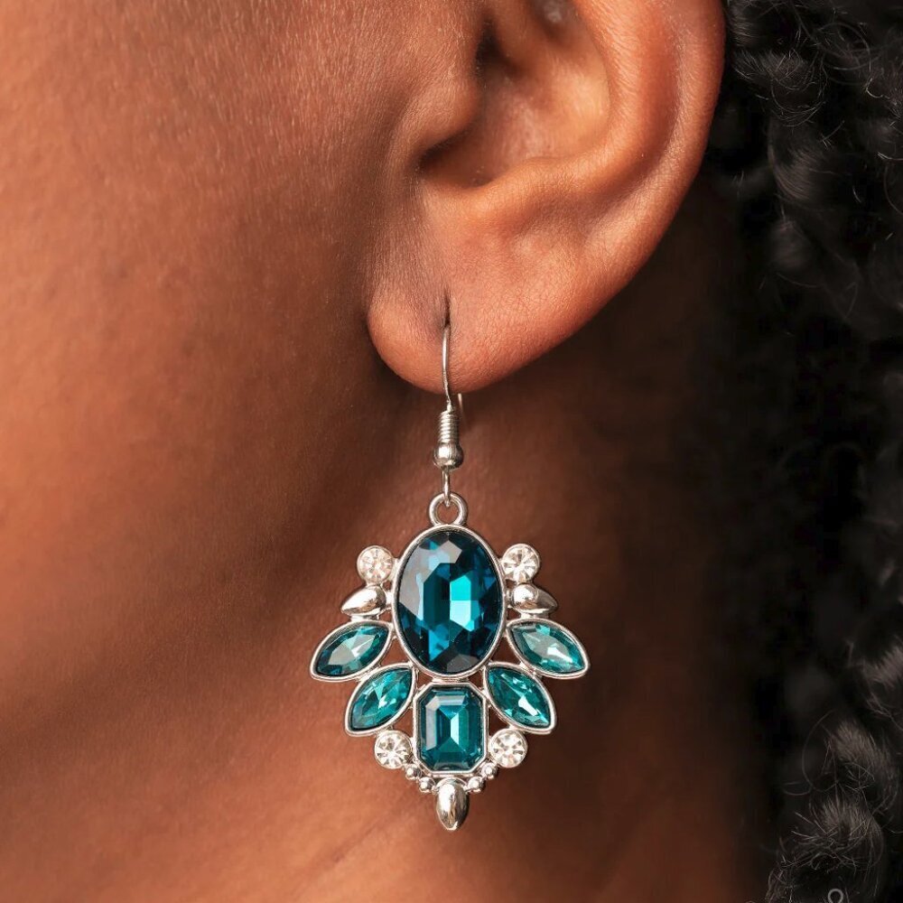 Paparazzi Jewelry Accessories - Glitzy Go-Getter - Blue Earrings - Vintage